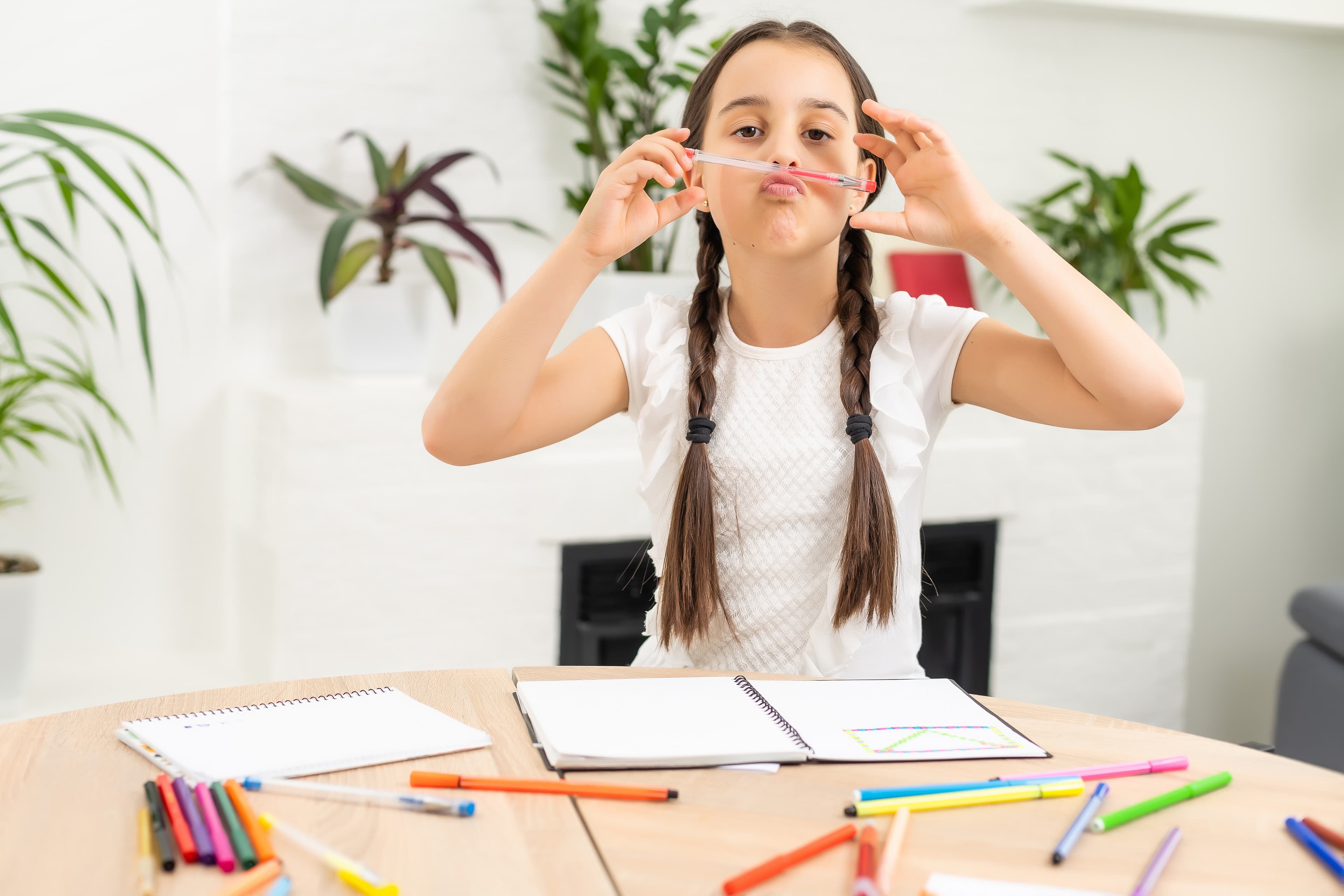 Mi hijo no se concentra si hay ruido de fondo: qué es la atención selectiva auditiva y cómo entrenarla