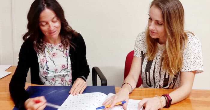 Por profesionales